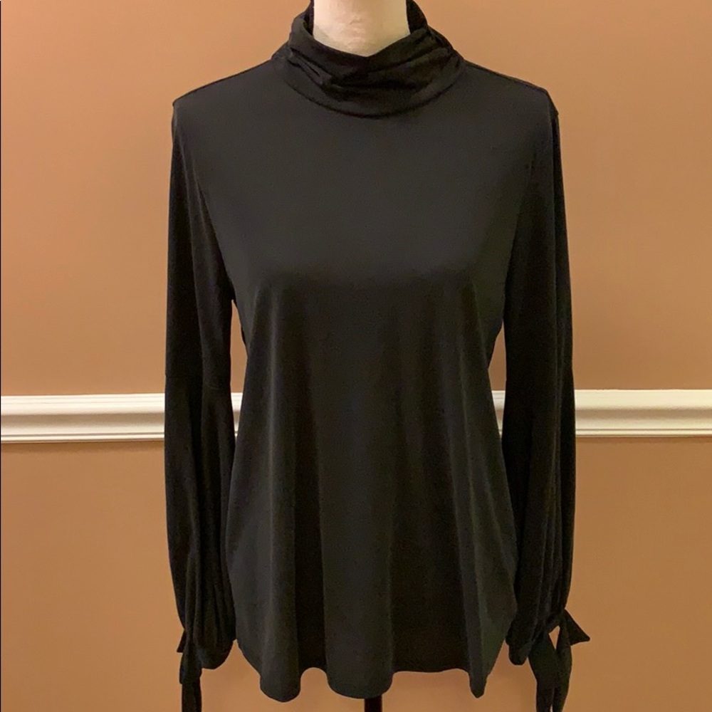 Women’s blouse